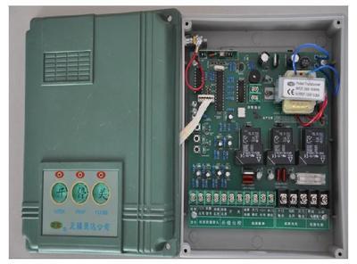 【供應(yīng)優(yōu)質(zhì)軟啟動(dòng)多功能、伸縮門、平移門、自動(dòng)門、電動(dòng)門控制箱】?jī)r(jià)格,廠家,圖片,電動(dòng)車控制器,無(wú)錫靈達(dá)機(jī)電科技-